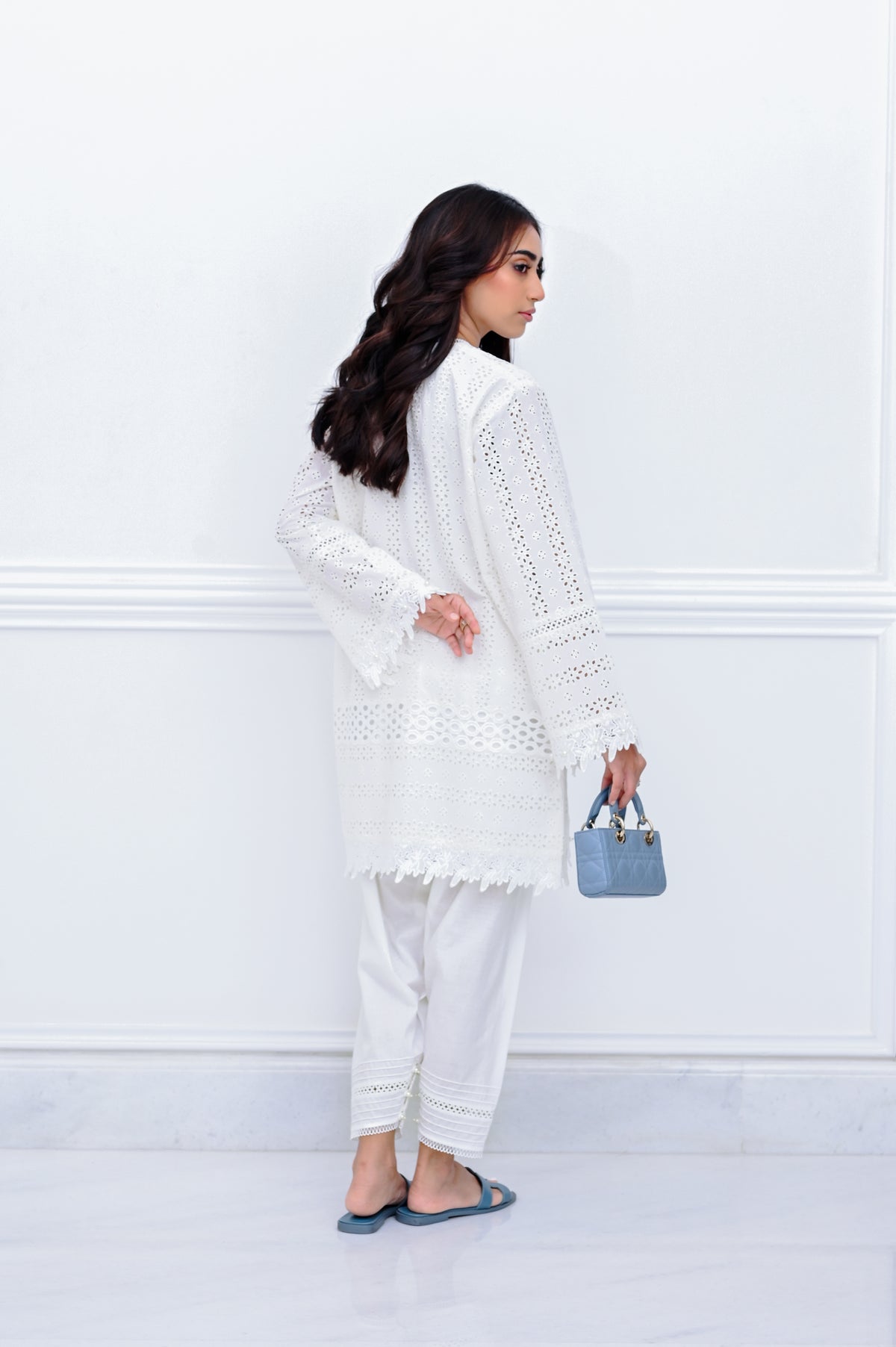 Blanche Chikan Set