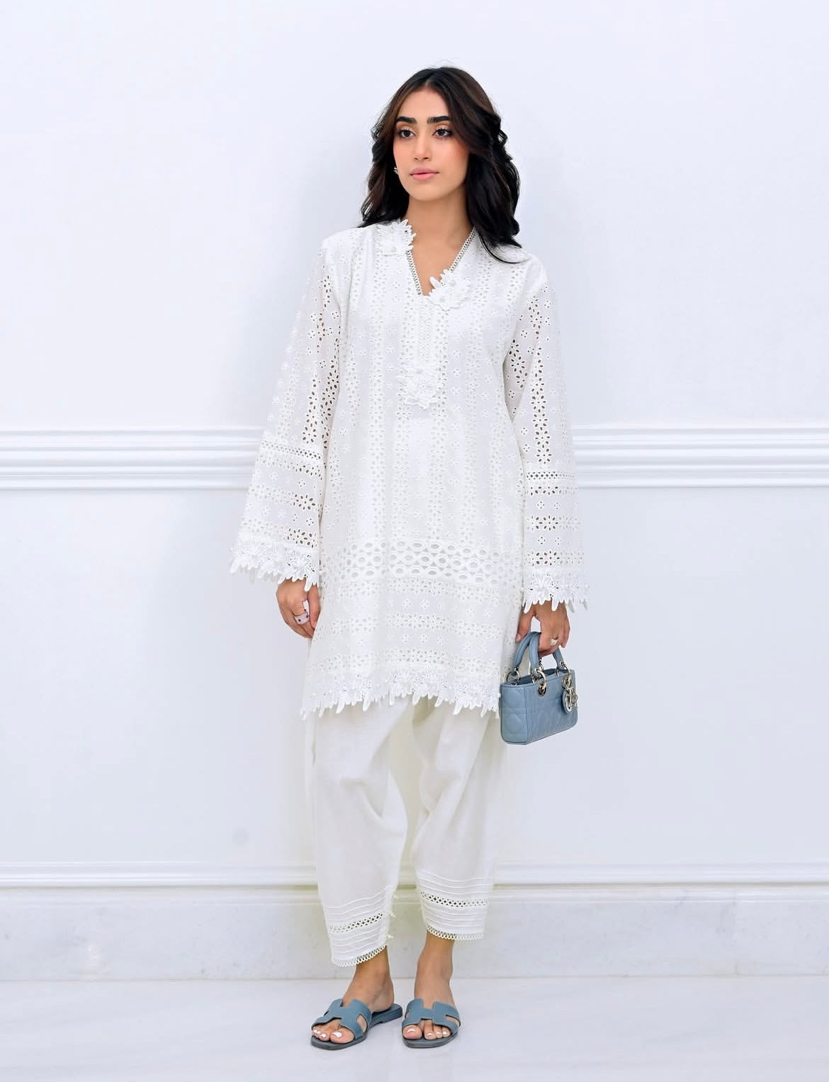 Blanche Chikan Set